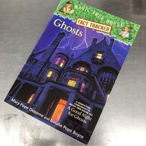 Magic Tree House: Fact Tracker: Ghosts by: Mary Pope Osborne, paperback book